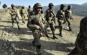 الجيش الباكستاني يقتل سبعة مسلحين قرب الحدود الأفغانية
