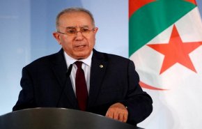 لعمامرة يؤكد على مبادرة الجزائر لإدارة الأزمات بمحيطها الجيوسياسي
