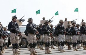 رزمایش نیروهای زمینی سعودی و فرانسه در شمال غربی عربستان