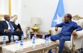  تعزيز التعاون الدفاعي بين 'الصومال وأوغندا'