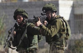 دفاع یک مبارز  فلسطینی از خود در برابر سرباز صهیونیستی 