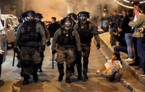 الاحتلال يقتحم الخليل واندلاع مواجهات بالمنطقة