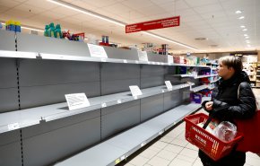 الأسواق الأوروبية تشهد نقصا في بعض المواد الغذائية الشائعة