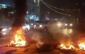 دعوات واسعة للاحتجاجات في عدن.. واستمرار قطع الشوارع الرئيسية