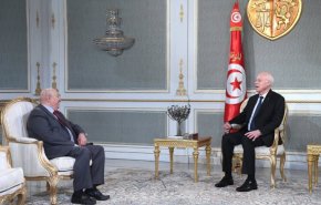 ترقب لتسلّم الرئيس التونسي اليوم مسودة الدستور الجديد
