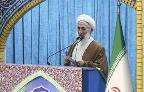 خطيب جمعة طهران: الشهید بهشتي كانت لديه طاقة ادارية هائلة على الصعيد الدولي
