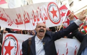 تونس.. اتحاد الشغل يصعّد ضد الحكومة ويقرّر تنفيذ إضراب عام جديد