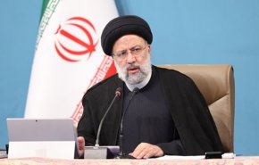 الرئيس الايراني يؤكد مواصلة سياسة تنمية العلاقات مع دول الجوار