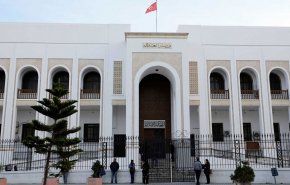 قضاة تونسيون يواصلون عملهم رغم قرار الاضراب