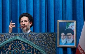 خطيب جمعة طهران: التنمیة من الأهداف الرئيسة لنظامنا الإسلامي