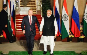 بوتين ومودي يبحثان تطوير العلاقات بين روسيا والهند