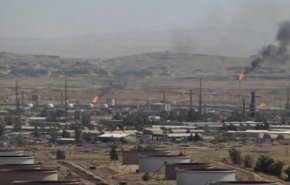 بالفيديو.. انفجاران في حقل العمر النفطي شرقي دير الزور