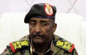 عقب نشینی البرهان در برابر معترضان در سودان