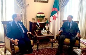 المقداد يبحث مع رئيس مجلس الأمة الجزائري العلاقات بين البلدين
