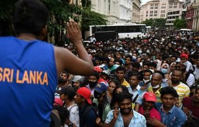 رئیس جمهور سریلانکا در تلاش برای فرار با مخالفت کارمندان فرودگاه مواجه شد