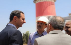الرئيس السوري يكرم العاملين في محطة ضخ ’تل حاصل’ بحلب