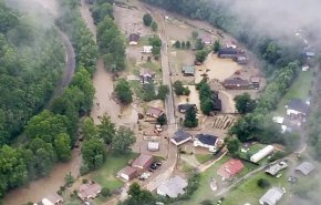 فقدان 44 شخصا على الأقل نتيجة الفيضانات في ولاية فرجينيا