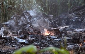 سقوط هواپیمایی با 12 تن مواد منفجره در غرب یونان؛ هشت نفر کشته شدند + فیلم