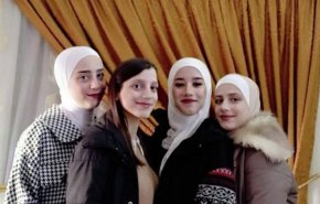 4 شقيقات سوريات يحققن النجاح بالثانوية العامة في يوم واحد