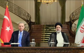 شاهد.. تأثير قمة طهران الثلاثية علی سياسة تركيا 