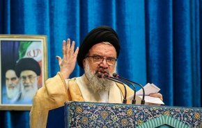 خطيب جمعة طهران: اميركا تقارع الاسلام المحمدي الاصيل