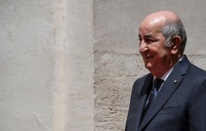 الرئيس الجزائري يلتزم بزيادة الأجور ومنحة البطالة ويعلن عن تعديل حكومي 