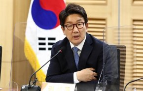 نائب آخر يستقيل من الحزب الحاكم في كوريا الجنوبية 
