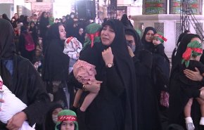 شاهد.. إقامة الملتقى الحسيني للاطفال الرضع في طهران