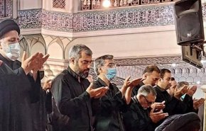 الرئيس الإيراني يشارك في مراسم عزاء يوم عاشوراء