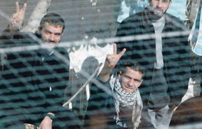 الأسرى في سجون الاحتلال يُقررون تفعيل 
