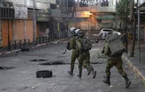 قوات الاحتلال تشن حملة مداهمات واعتقالات في الضفة والقدس