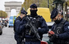 کشته شدن ۹ فرانسوی پس از نافرمانی از دستور پلیس

