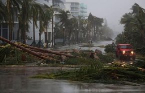 سیل فاجعه بار در پی بارش شدید باران در فلوریدا
