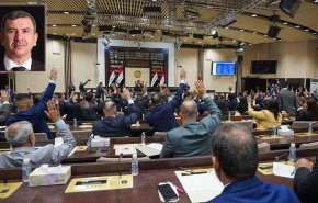 برلمان العراق يُصوّت على إنهاء تكليف وزير المالية وكالة 'إحسان عبد الجبار'