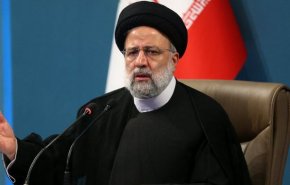 الرئيس الايراني: لن تهزنا عاصفة الحرب الإلكترونية
