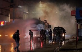 الاحتجاجات الليلية والمواجهات تمتد إلى جنوب تونس