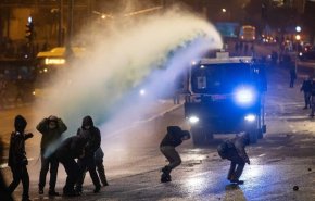 اعتقالات وإصابات بمواجهات في أحياء القدس المحتلة

