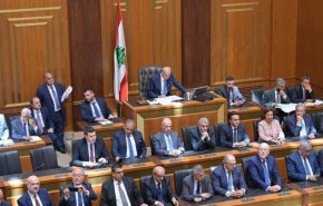 شاهد.. البرلمان اللبناني يناقش رسالة عون حول وضعية حكومة ميقاتي