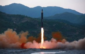 شاهد: كوريا الشمالية تطلق صاروخا عابرا للقارات... فماذا حدث؟