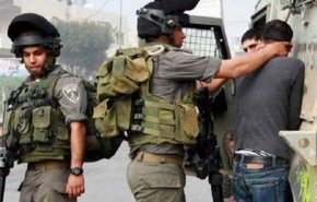 مداهمات واعتقالات في مناطق متفرقة بالضفة المحتلة