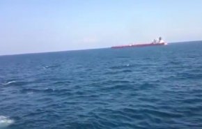 بالفيديو: منطقة بحر عمان تعود الى واجهة من جديد 