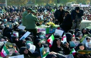 دلالات الحضور المهيب للشعب الايراني في توديع جثامين شهداء امن البلاد