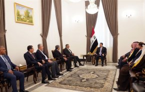 رئيس وزراء العراق يؤكد على التكاتف بين السلطات 