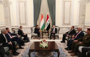 الرئيس العراقی يدعو لحسم ملف النازحين وعودتهم إلى مناطقهم
