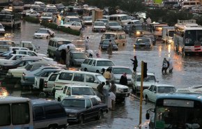 شاهد/السيول تغمر مناطق واسعة من مكة المكرمة