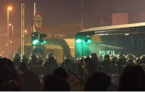 هدية من أوكرانيا الى بولندا تسبب انفجار في وارسو