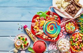 ما كمية الحلوى التي يمكن للطفل تناولها في اليوم؟
