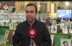 شاهد.. معرض في طهران تخليدا لذكرى الشهيد اليمني 