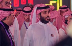 جنگ ولیعهد سعودی با آداب و رسوم مردم، خشم عربستانی ها را برانگیخت
