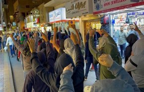 مظاهرات شعبية تلغي إحتفالات صهيونية في البحرين + فيديو